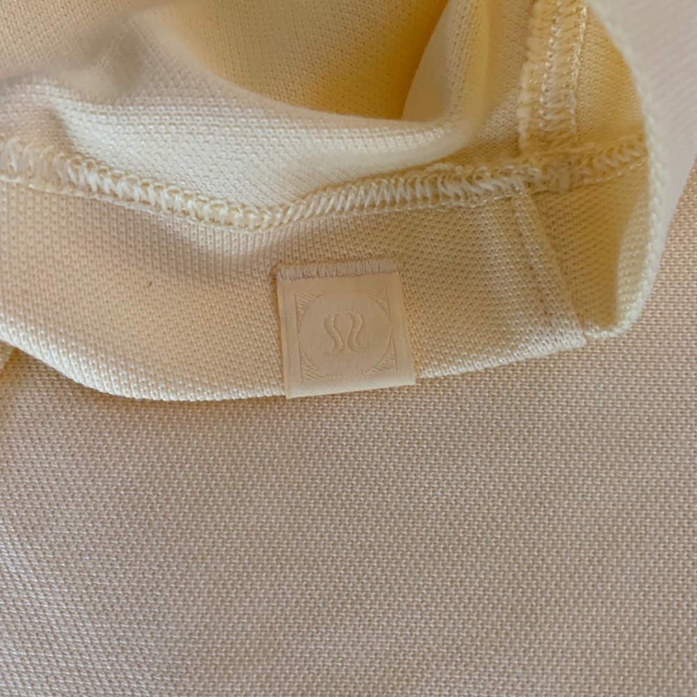 Lululemon men’s short sleeve yellow polo shirt new - Picture 4 of 4